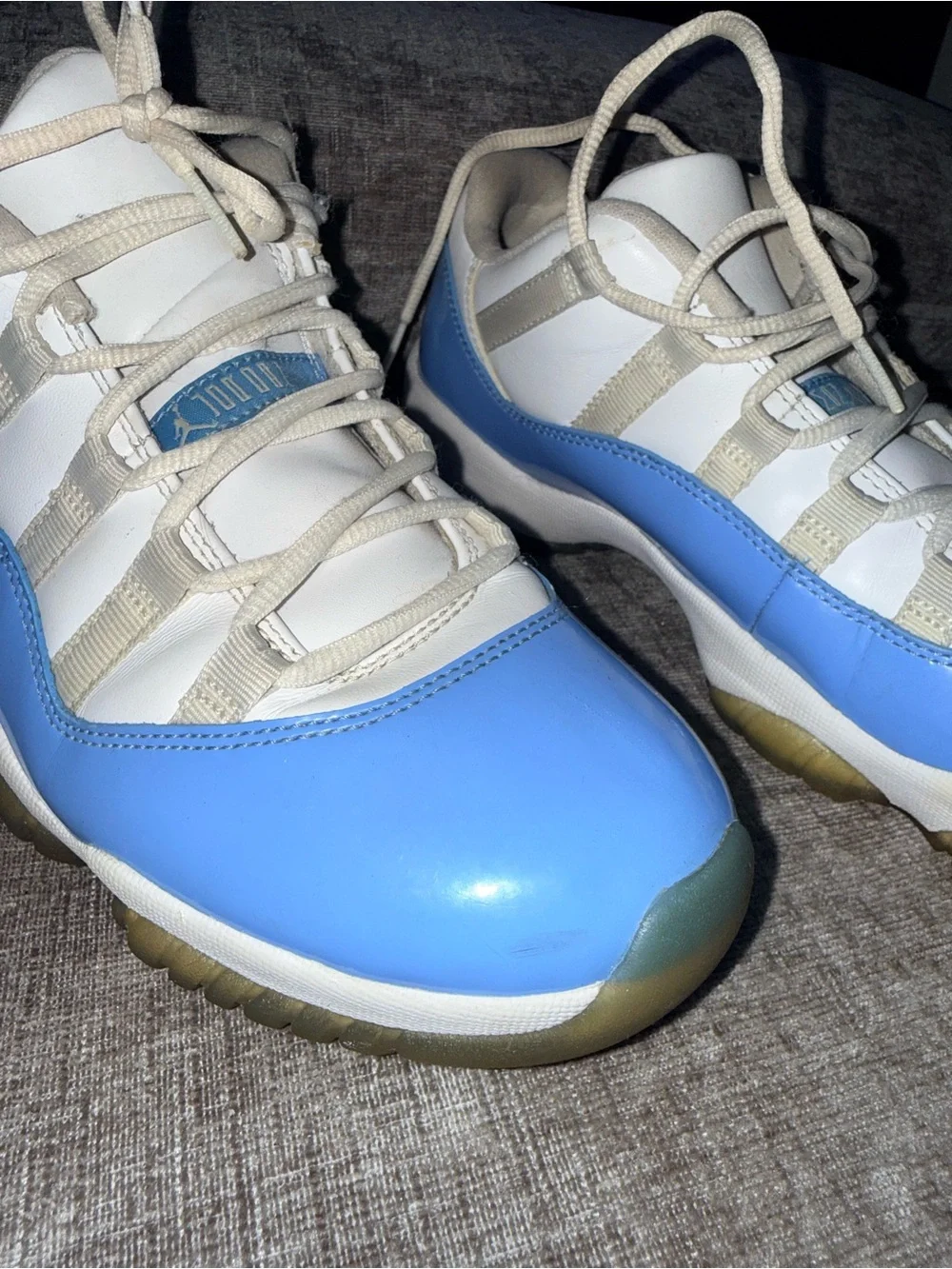 Air Jordan 11 Low‎ UNC White Blue Men’s Size 7.5 528895-106